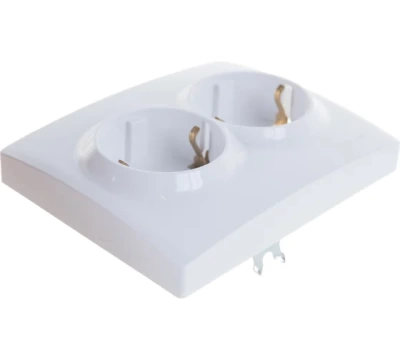Розетка LEZARD KARINA 250 В 16 А Белый 707-0200-127В (10шт/120шт)
