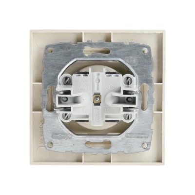 Розетка MONO Despina / Larissa 16 А 250 В Крем 500-001722-116 (12)