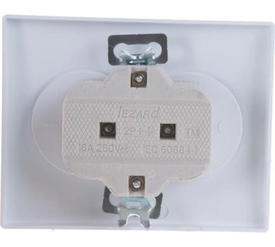 Розетка LEZARD KARINA 250 В 16 А Белый 707-0200-128В (10шт/120шт)